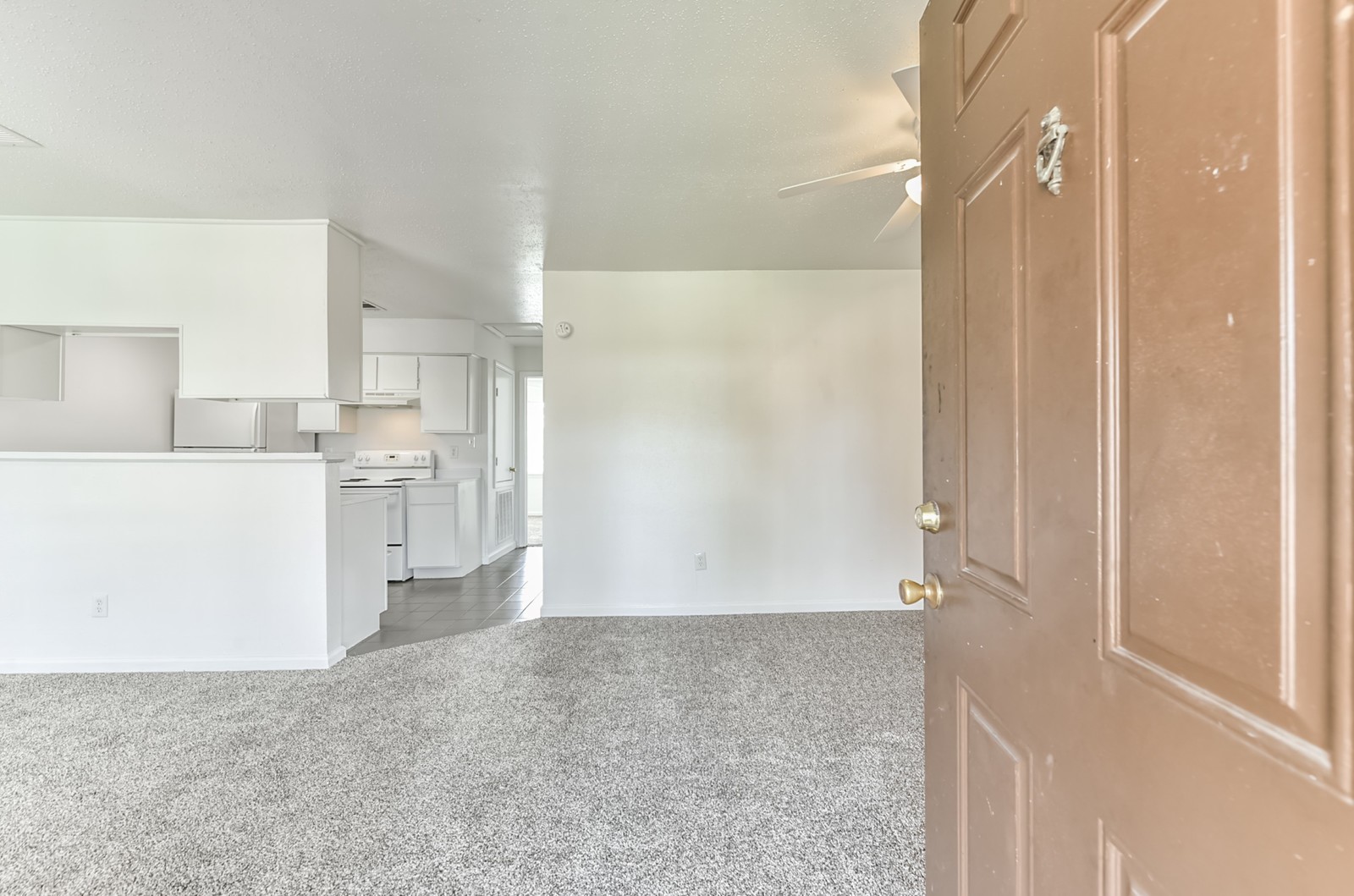 Shoal Pointe Apartments to our bayside community!